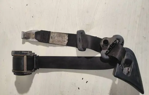 Ford Galaxy Third row seat belt 7m0857816f 95vw613b86