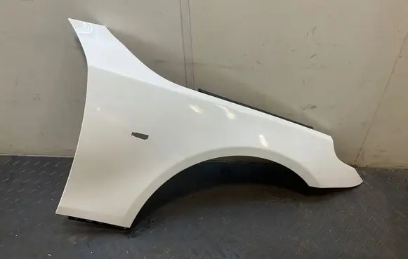 BMW 5 E60 E61 Fender 
