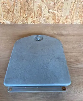BMW 5 E28 Tool box 11289110