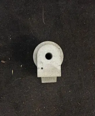 Mercedes-Benz E AMG W212 Rear differential mounting bracket A2043500215