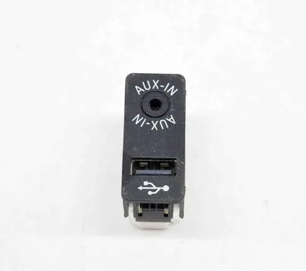 BMW 2 F22 F23 AUX in-socket connector 9229246