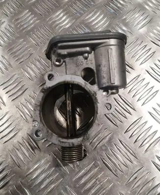 BMW 5 E60 E61 Throttle valve 780437301 B82890753