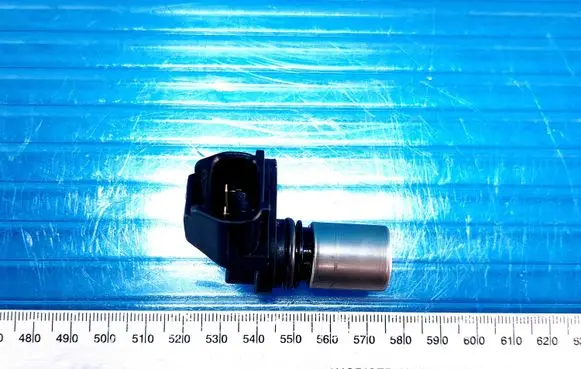 Toyota Avensis T270 Camshaft position sensor 9091905029 4N21 0296000740