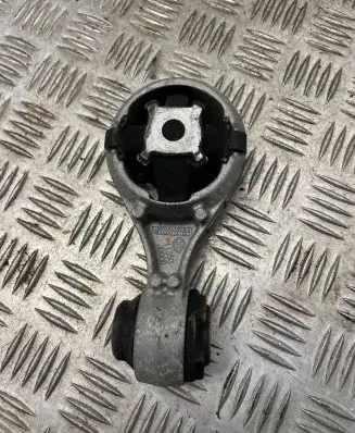 Nissan Qashqai Engine mount bracket 11350jd000