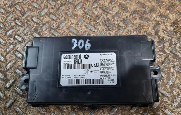 Dodge Challenger Keyless (KESSY) go control unit/module 68356570AB P68356570AB A2C7439291000