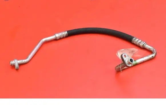 Air conditioning (A/C) pipe/hose