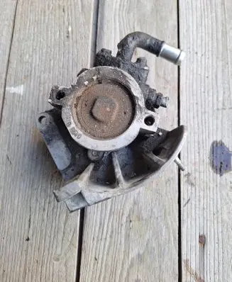 Chevrolet Captiva Power steering pump Sj14