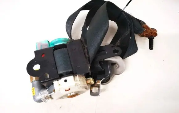Mazda 2 Front seatbelt t89307t