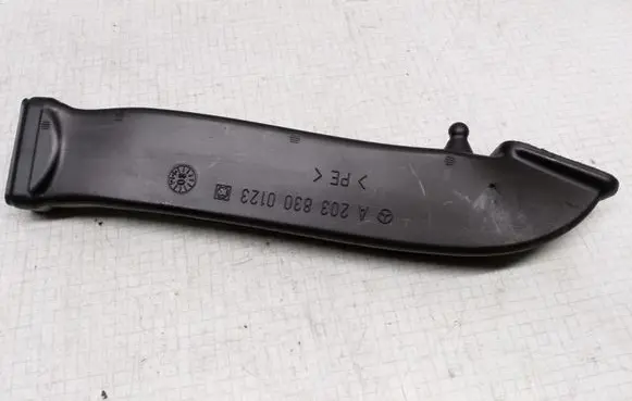 Mercedes-Benz C W203 Cabin air duct channel A2038300123