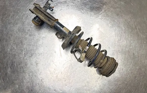 Saab 9-5 Front shock absorber with coil spring 13319745 562400005434 15000331