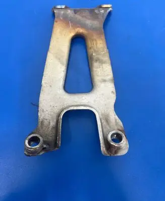 Cadillac ATS Muffler mount bracket/holder 12650097
