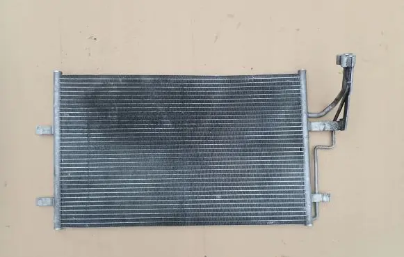 A/C cooling radiator (condenser)