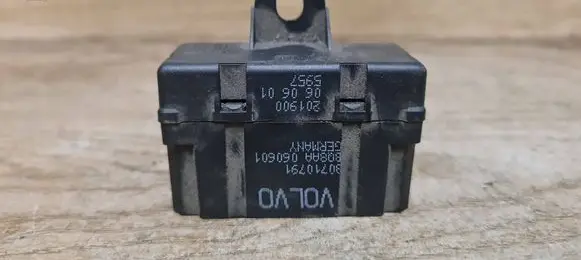 Volvo XC90 Seat heating relay 30710791