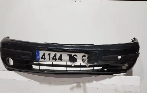Renault Laguna II Front bumper 8200008270