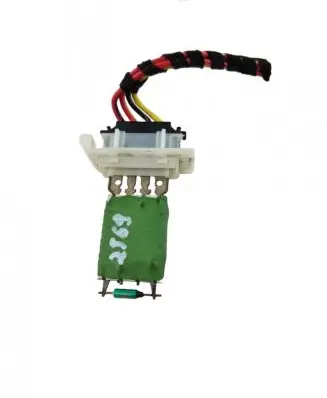 Volkswagen Golf VI Heater blower fan relay 
