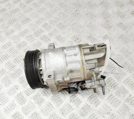 Volvo XC60 Air conditioning (A/C) compressor (pump) 32260849 P32260849