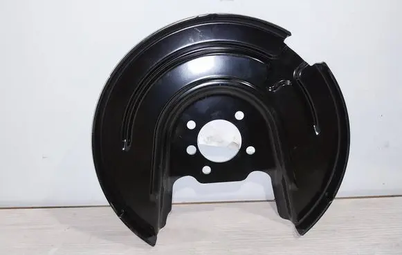 Volkswagen Golf VII Rear brake disc plate dust cover 5Q0615611P C0022627 1001435077