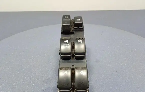 KIA Sportage Electric window control switch 