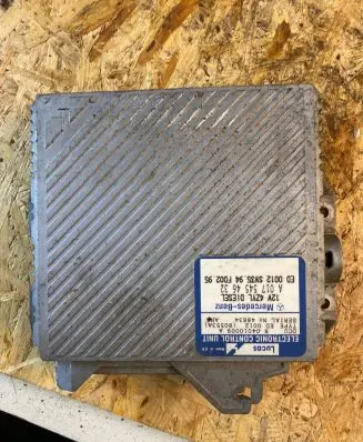 Mercedes-Benz C W202 Engine control unit/module A0175454632