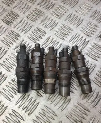 Volkswagen Transporter - Caravelle T4 Fuel injectors set 068130202