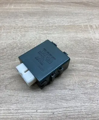 Lexus IS 220D-250-350 Door control unit/module 8597053030 0515004060