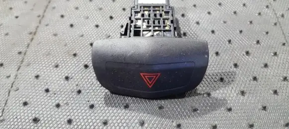 Nissan Primera Hazard light switch 06016