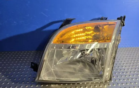 Ford Fusion Headlight/headlamp 24689700