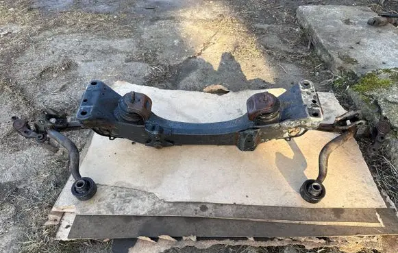 Lexus IS 200-300 Front subframe 5120153010
