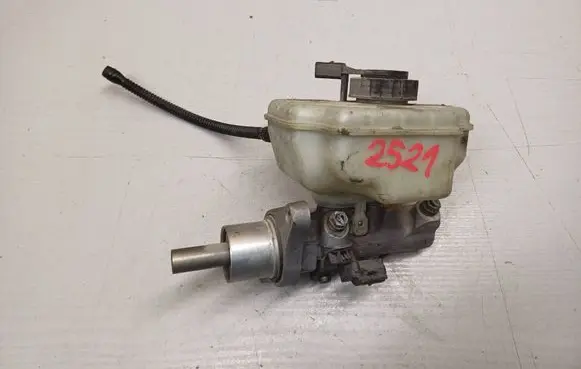 Volkswagen Scirocco Master brake cylinder 1K1611301D