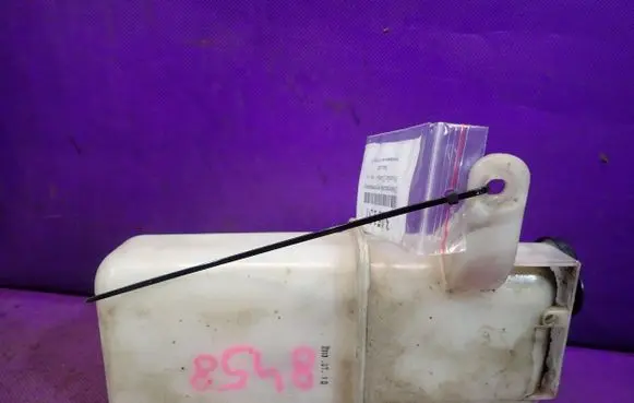 Hyundai Elantra Coolant expansion tank/reservoir 25431-2H000