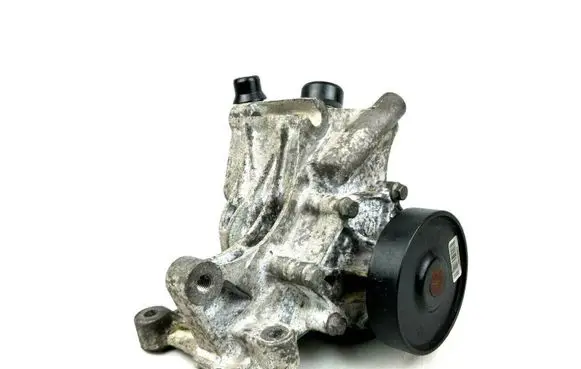 Mini Cooper Countryman R60 Water pump 7823008