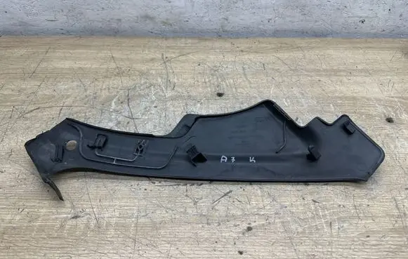 Audi A7 S7 4G Under headlight/headlamp trim 4G8805285C