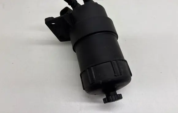 Volvo XC90 Fuel filter housing 8616848
