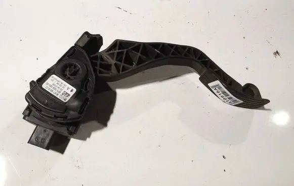 Peugeot 207 Accelerator throttle pedal 968075688002