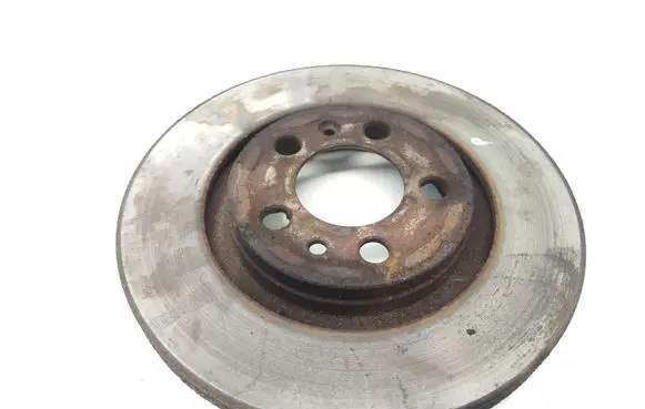 Volkswagen Golf IV Front brake disc