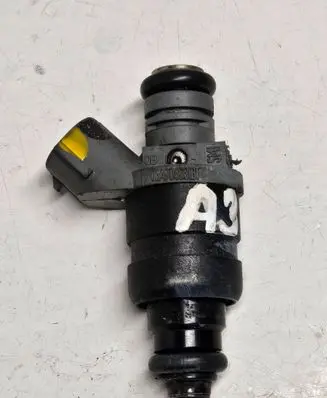 Audi A3 S3 A3 Sportback 8P Fuel injector 06A906031BT