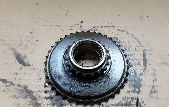Audi A6 S6 C6 4F Timing chain sprocket 059109077E