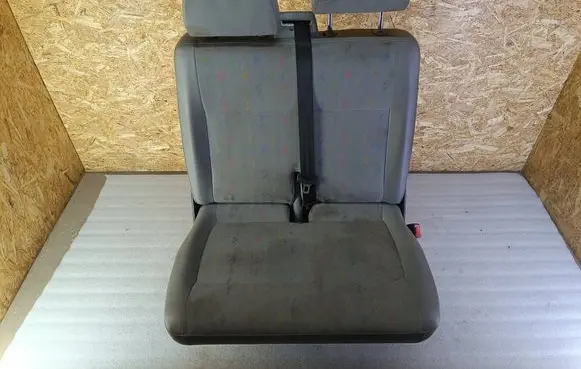 Volkswagen Transporter - Caravelle T5 Front double seat 7H0881631A