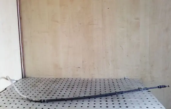 Handbrake/parking brake wiring cable