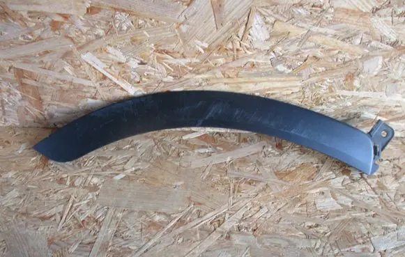 Mitsubishi Eclipse Cross Rear arch trim 5757A542