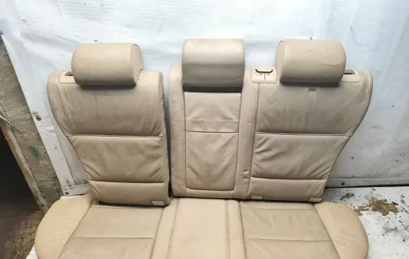 BMW X5 E53 Second row seats 