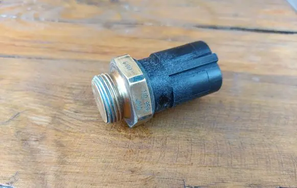 Skoda Fabia Mk2 (5J) Coolant temperature sensor 1J0959481A
