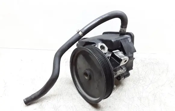 Mercedes-Benz C W204 Power steering pump A0044667001