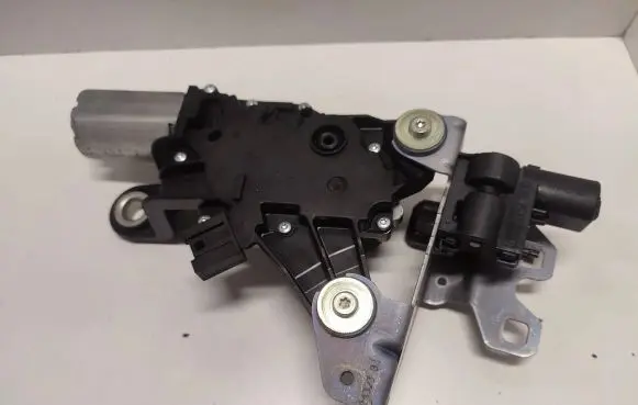 BMW 5 F10 F11 Tailgate window lock/catch/latch 7308831