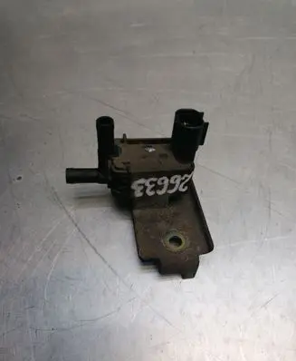 Toyota Prius (XW10) Valve vacuum 