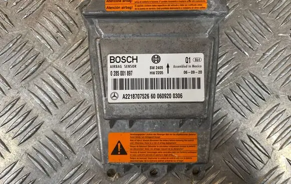 Mercedes-Benz S W221 Airbag control unit/module A2218707526 0285001897 0609200306