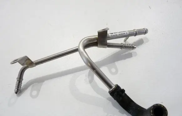 Volkswagen Arteon Fuel line pipe 04L201360M
