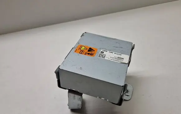 Voltage converter inverter