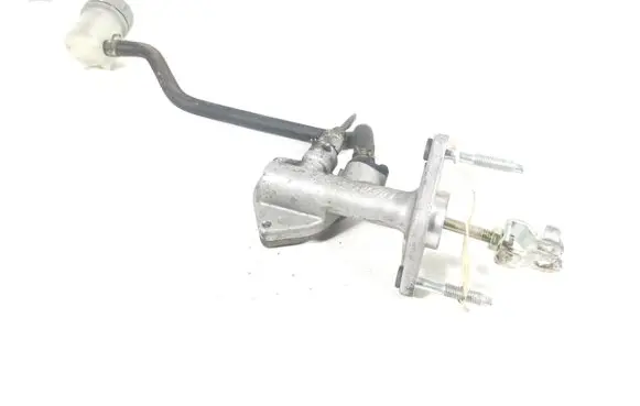 Honda FR-V Clutch master cylinder 46920-S7A-023