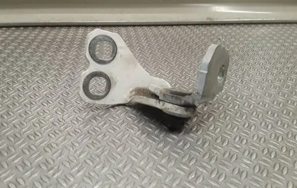 Fiat Tipo Rear door upper hinge
